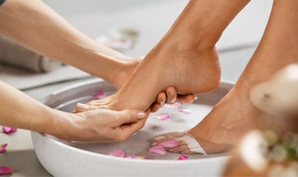 Top Nail Service Combined With Relaxing Spa for Travelers in Saigon